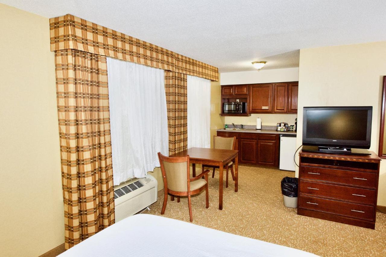 Holiday Inn Express Hotel & Suites Fenton/I-44 By Ihg Exterior photo