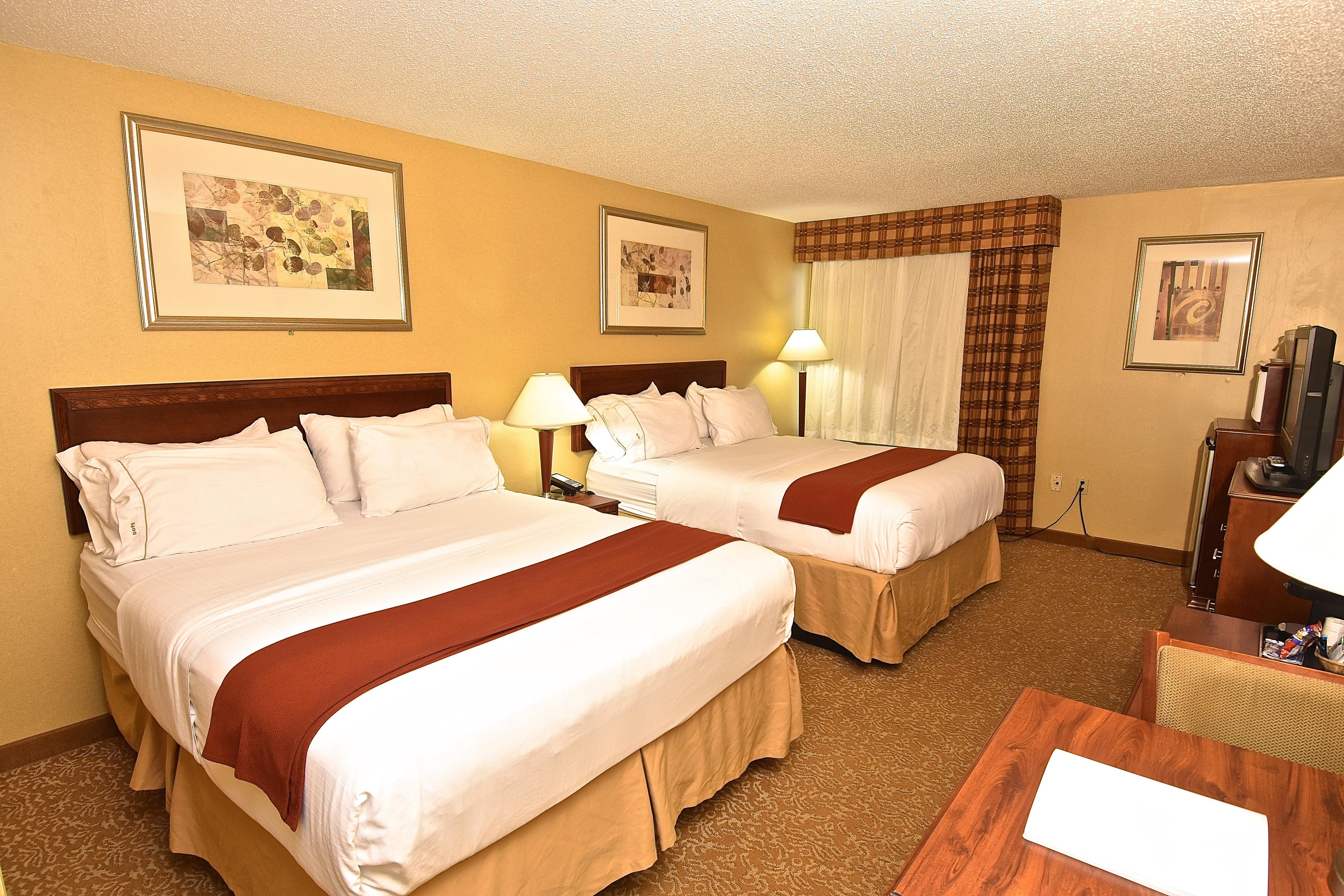 Holiday Inn Express Hotel & Suites Fenton/I-44 By Ihg Exterior photo