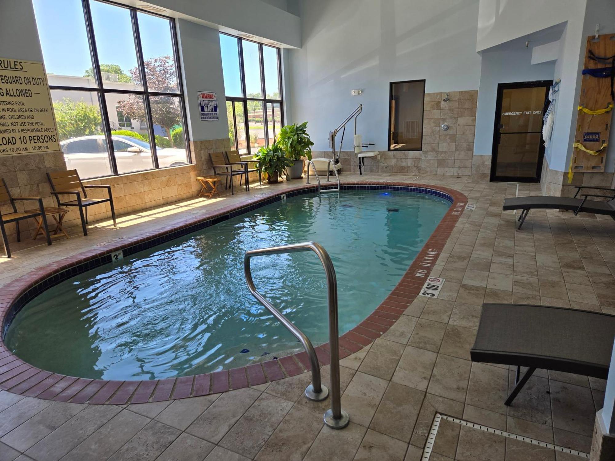 Holiday Inn Express Hotel & Suites Fenton/I-44 By Ihg Exterior photo